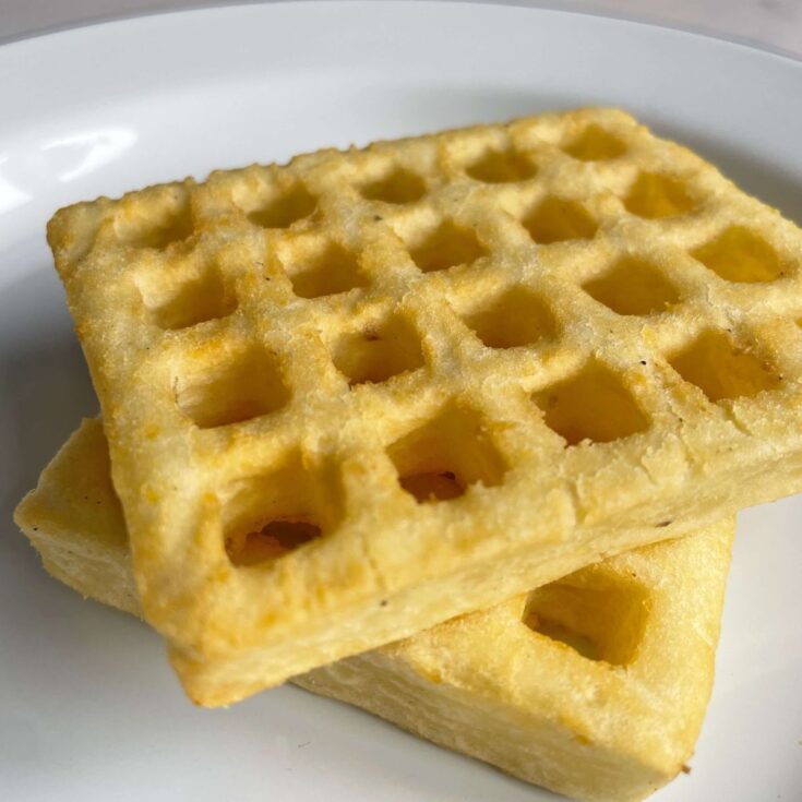 How to cook frozen potato waffles in air fryer Freezer Foodie