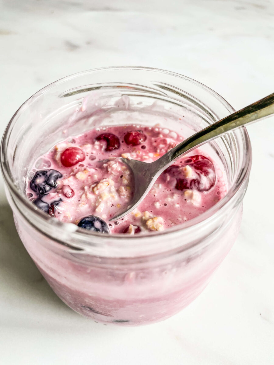 Overnight Oats With Frozen Berries Recipe Freezer Foodie