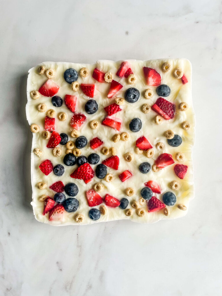 Frozen Greek Yogurt Breakfast Bark with berries and cereal